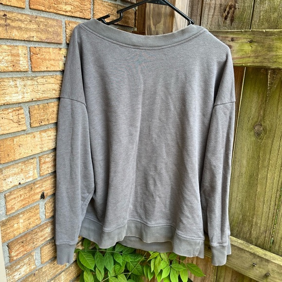 Fabletics Gray V-Neck Sweatshirt - Picture 3 of 4